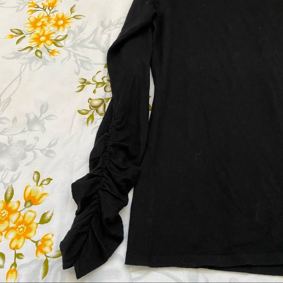 Belford Ruched Long Sleeve - Picture 3 of 8